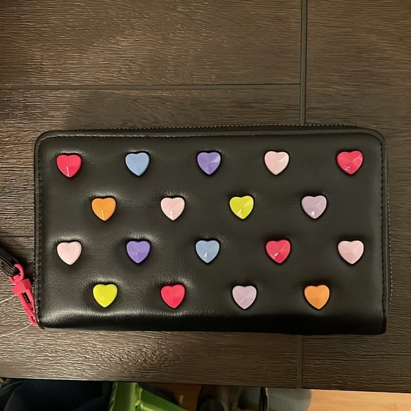 NWT Betsey Johnson Rainbow Studded Hearts Wristlet Wallet - Picture 5 of 9